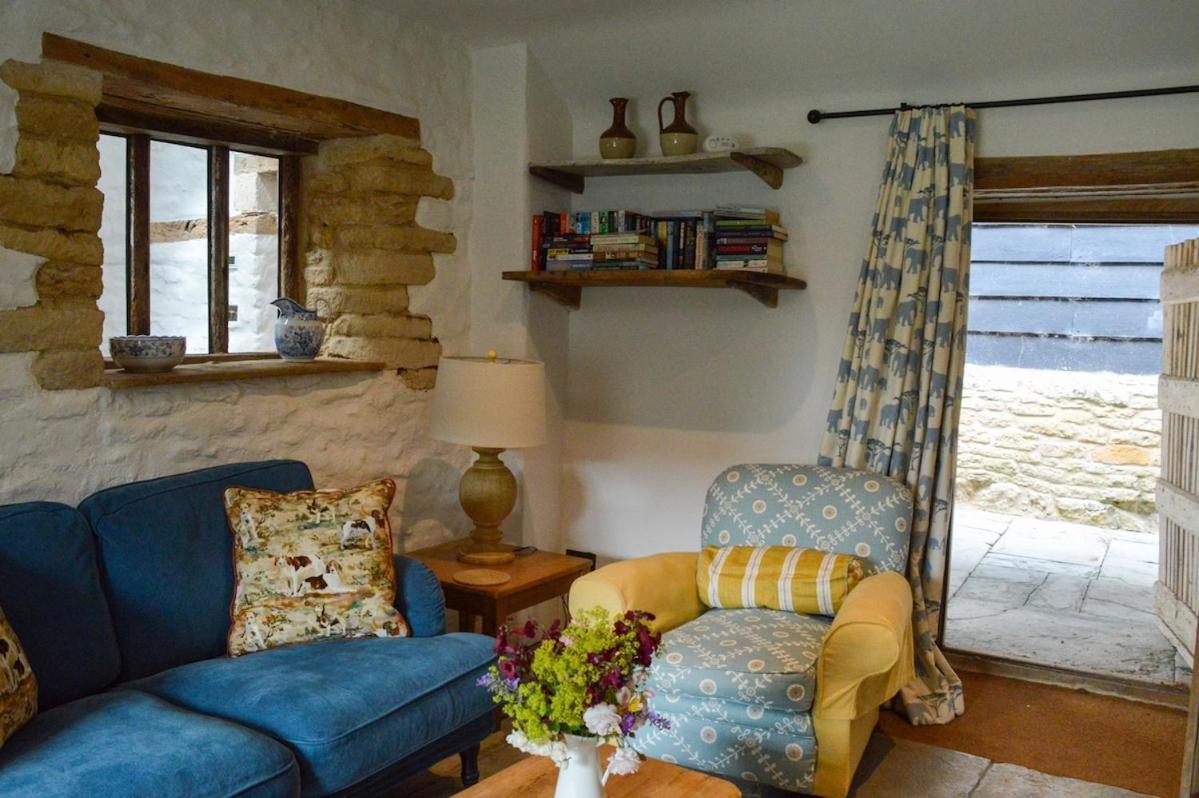 Beautiful Cotswold Farmhouse With Hot Tub マンチェスター エクステリア 写真