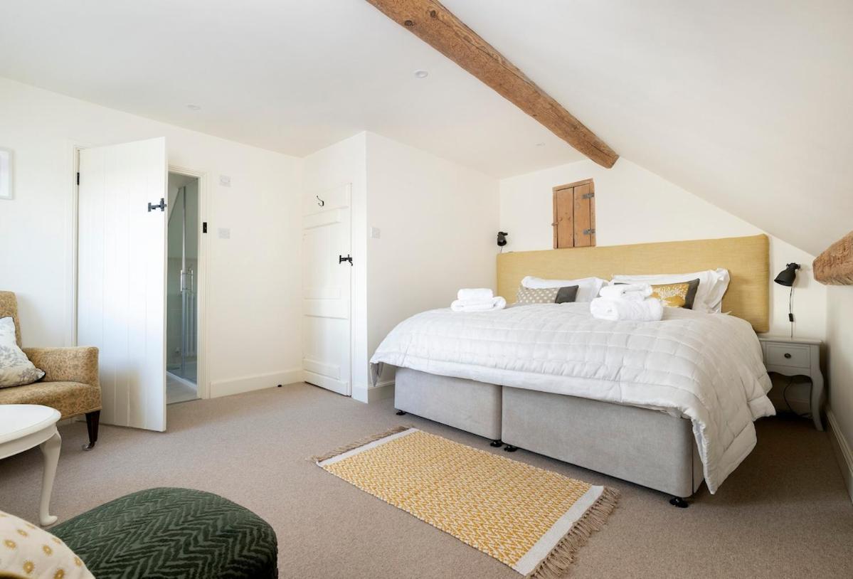 Beautiful Cotswold Farmhouse With Hot Tub マンチェスター エクステリア 写真