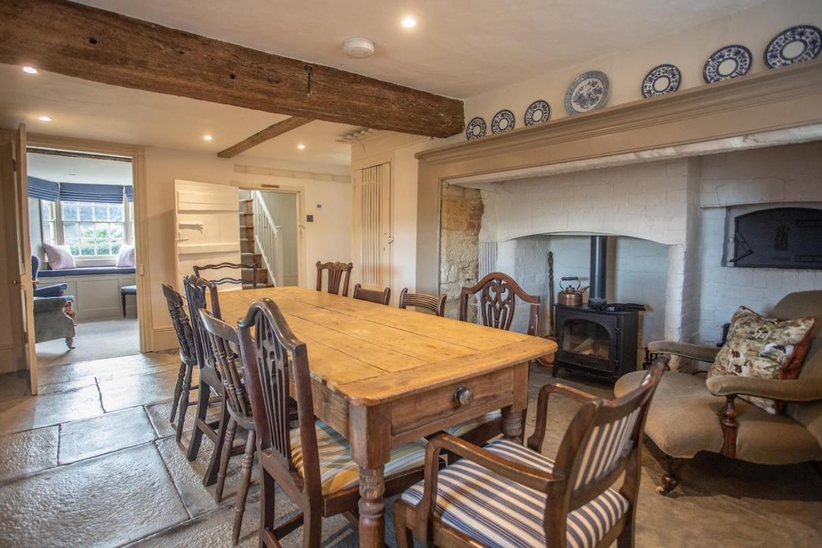 Beautiful Cotswold Farmhouse With Hot Tub マンチェスター エクステリア 写真